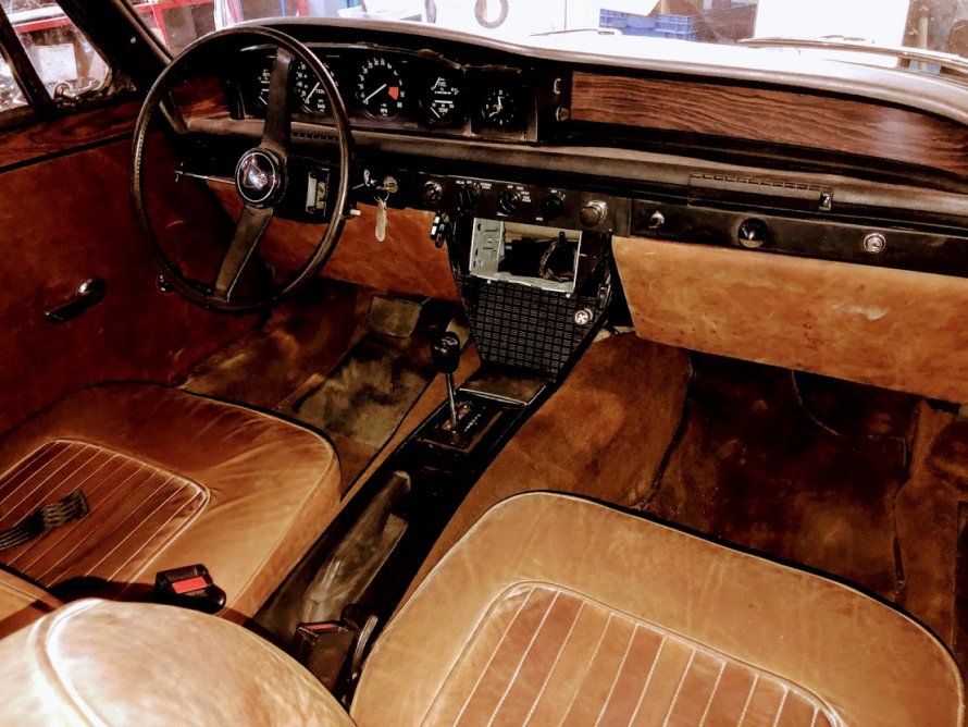 Afbouw Rover P6 V8 3,9