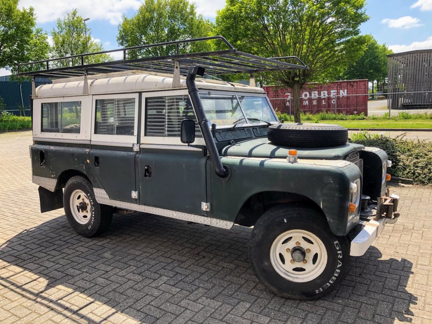 New arrival: Landrover 109 series III, 1973