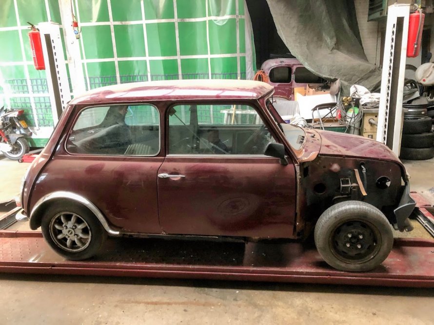 Mini in opbouw, laswerk..........