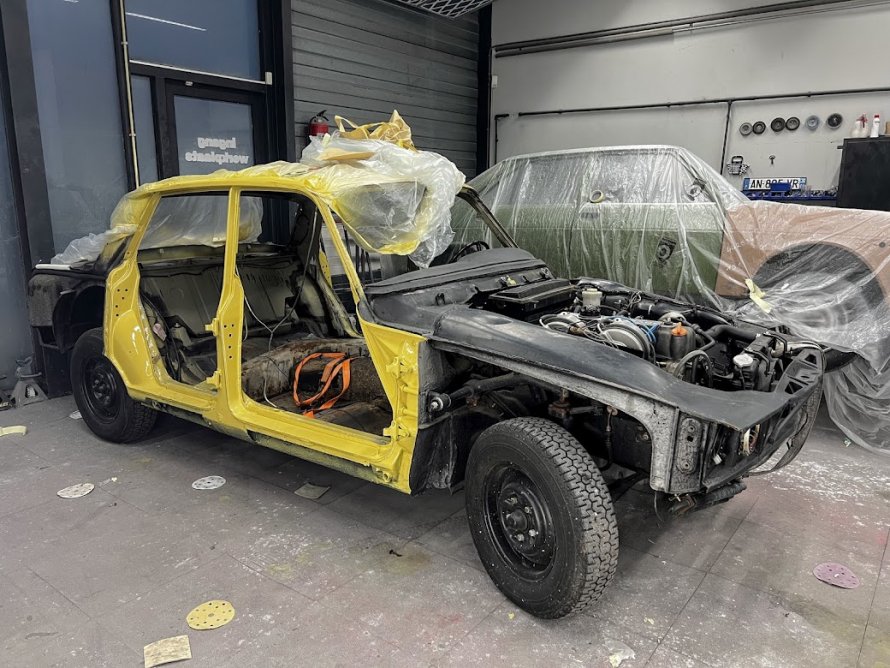 Rover P6 2200TC body ready