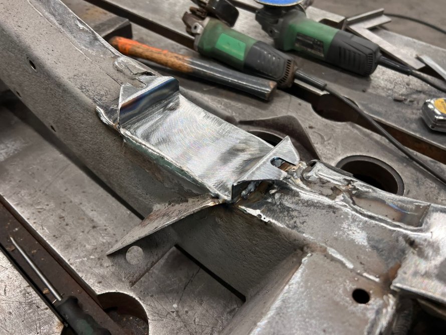 DAKAR 4x4 LASWERK schiet mooi op ! (18.11.2023)