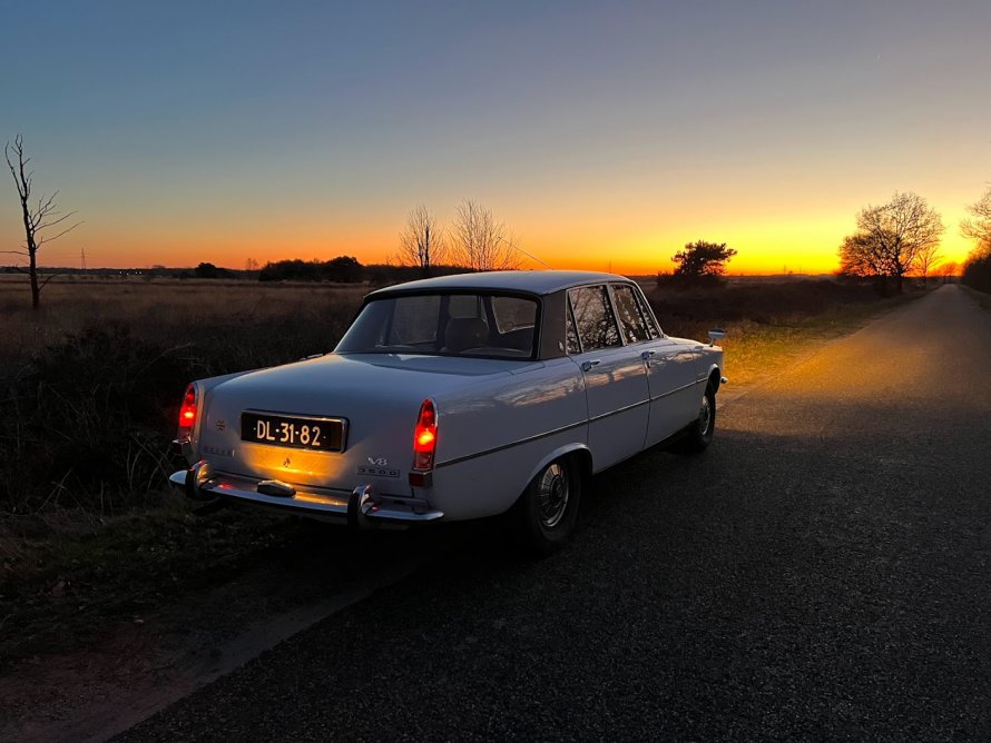 White one in the evening ; P6 3500 RHD