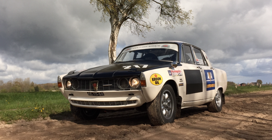 uit de oude doos : Rover P6 2000TC.............