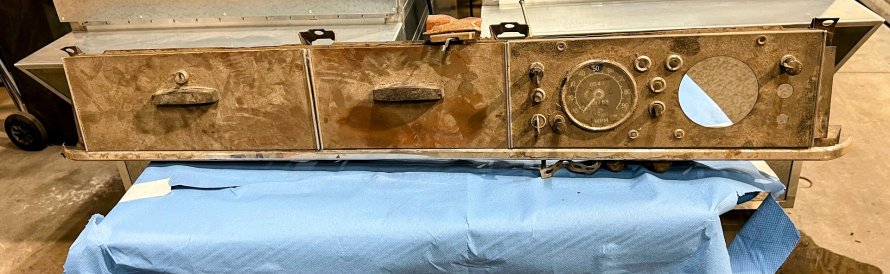 Rover P4 "His Masters Voice" radio inbouw