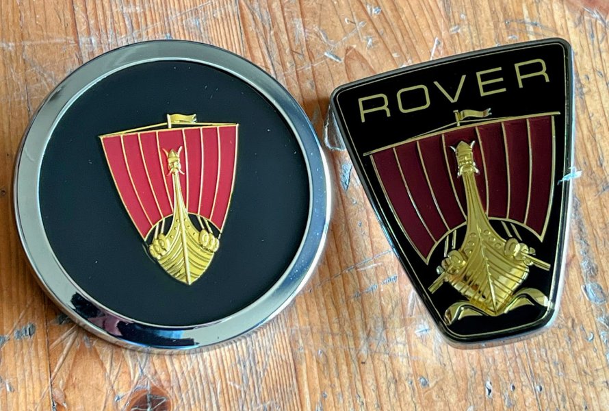 We hebben weer voorraad: Rover P6 series II badge & koffer embleem