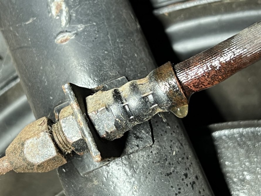 weer een mooi voorbeeld......... &ldquo;Vrijgesteld van APK, niet van zorg.&rdquo;