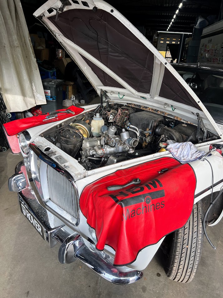 Rover P5B Coup&eacute; / V8 revisie .... op schema