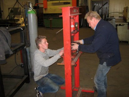 15.02.2011  Onderdelen demontage.....