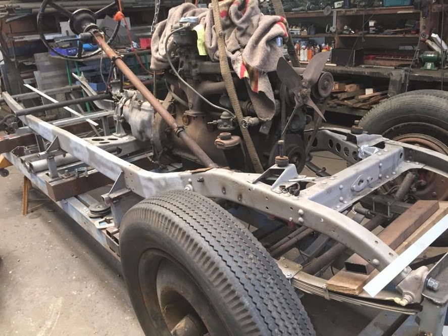 17-4-2015 "Motor passen op chassis, 25 cm naar achteren" 