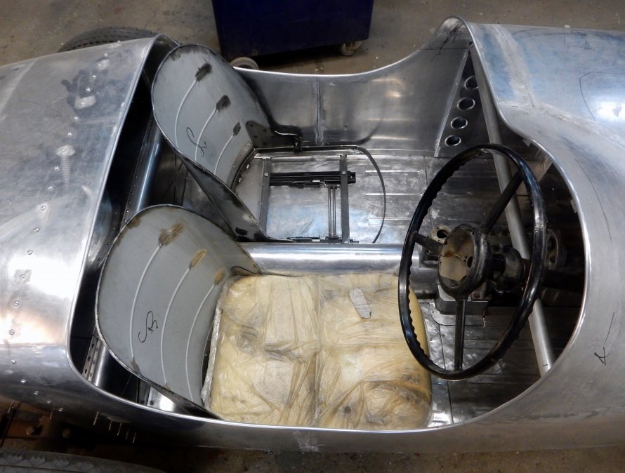 14-12-2015 "stoelframes klaar"