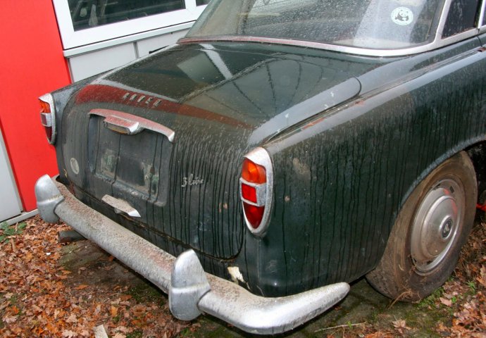 new arrival : Rover P5 3 ltr Saloon 1965