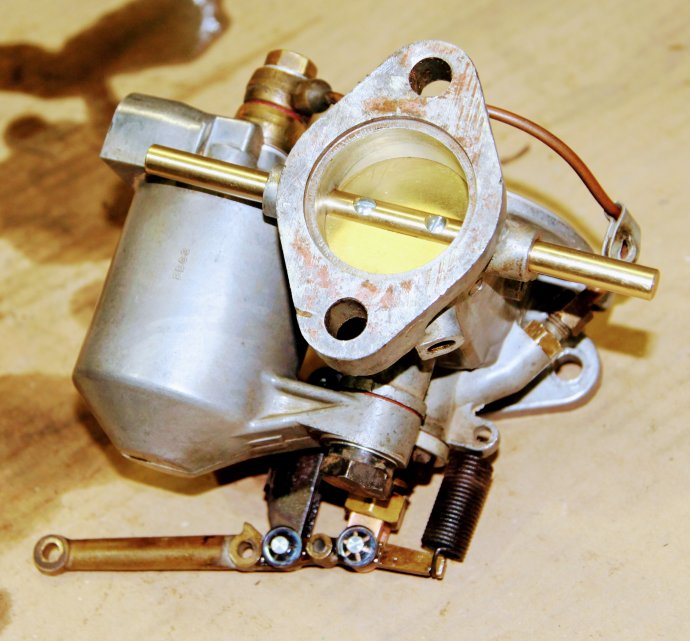 juni 2017 : revisie carburateurs Rover P4 75 Cyclops 1950