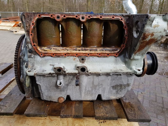 Rover 2000SC revisie / kleppen vervangen