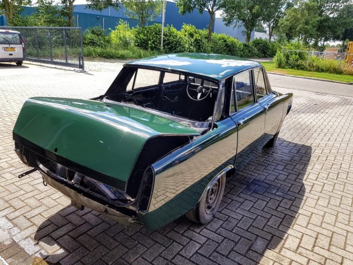 Rover P6 3500 : afbouw begonnen