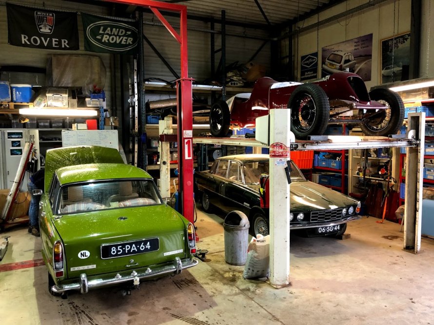 Puntjes op de i : Rover P6 2200TC Carb revisie compleet