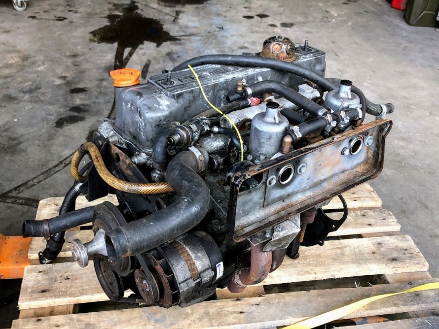 "New Arrival" Rover P6 2200TC engine