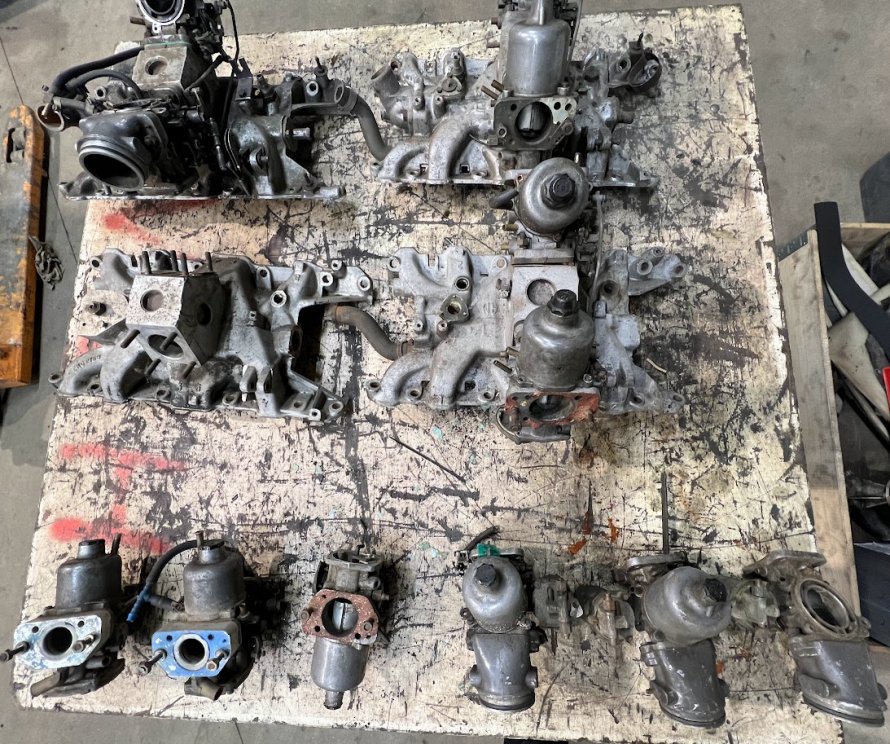 Rover BOXER inlaatspruitstuk & carbs