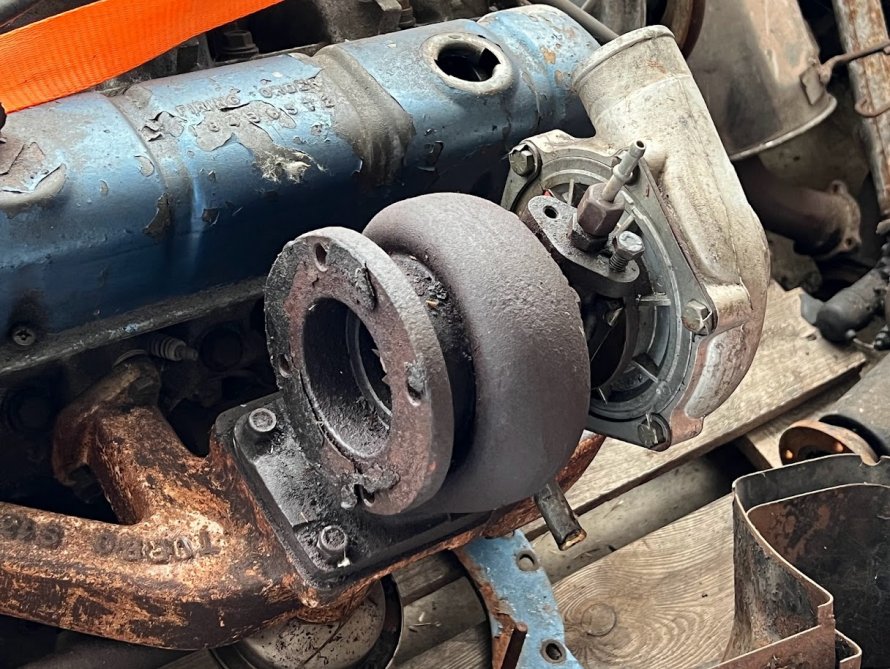 Ooit....... V8 twin turbo!