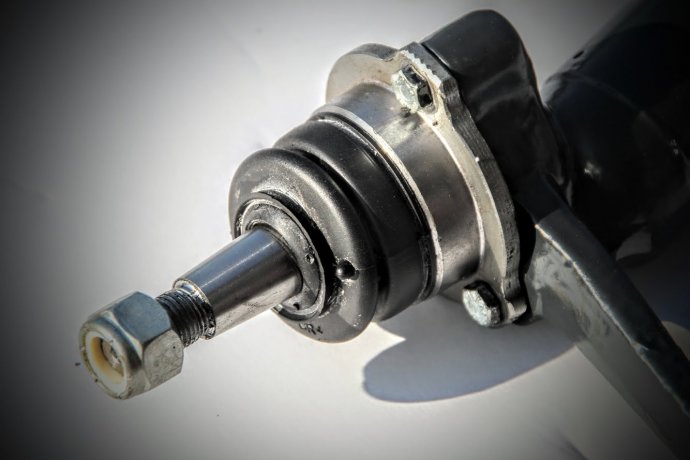 Rover P6 voorpoten : incl. NIEUWE top & bottom ball joints