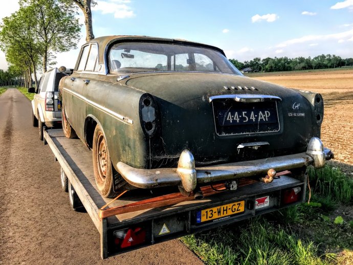 Rover P5 3 ltr. origineel Nederlandse auto met "wat werk".....