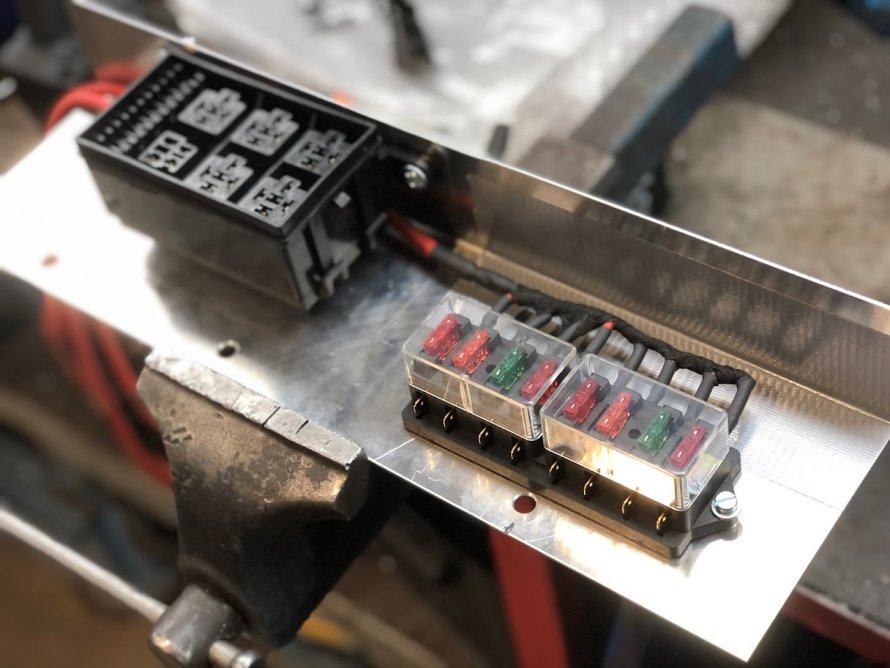 MCH 2023 : schakelaars&kabelboom voorbereidingen