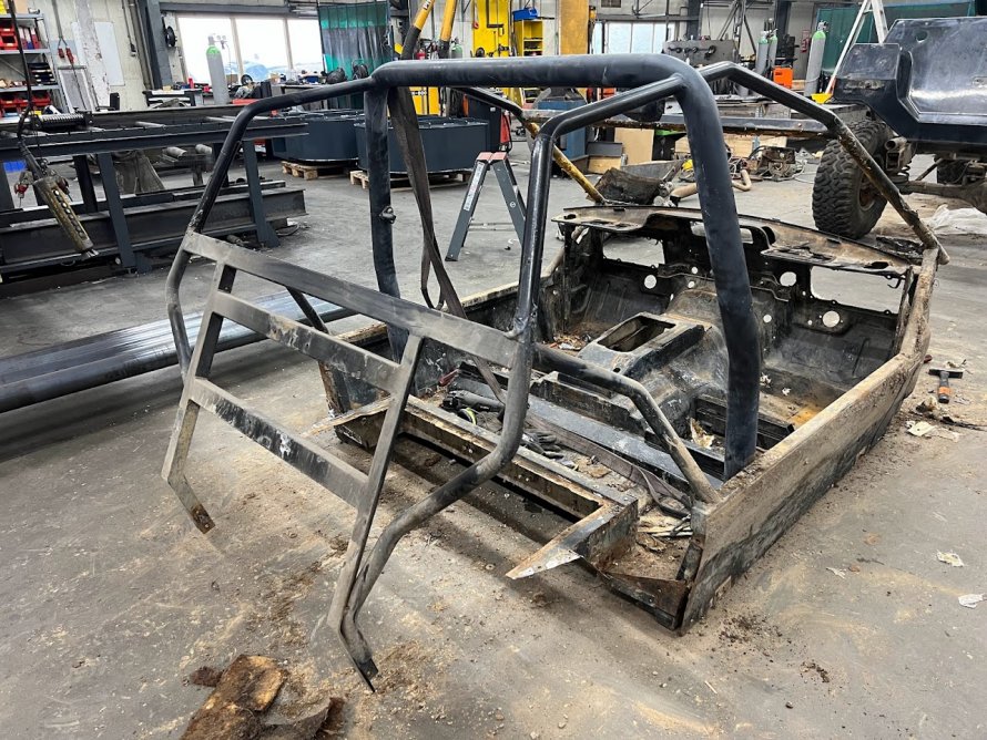 DAKAR 4x4 demontage schiet mooi op !