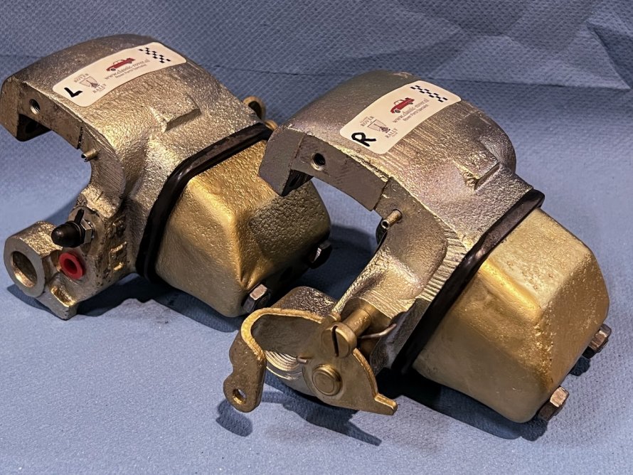 ACHTERREM : Rover P6 REMKLAUWEN weer op voorraad