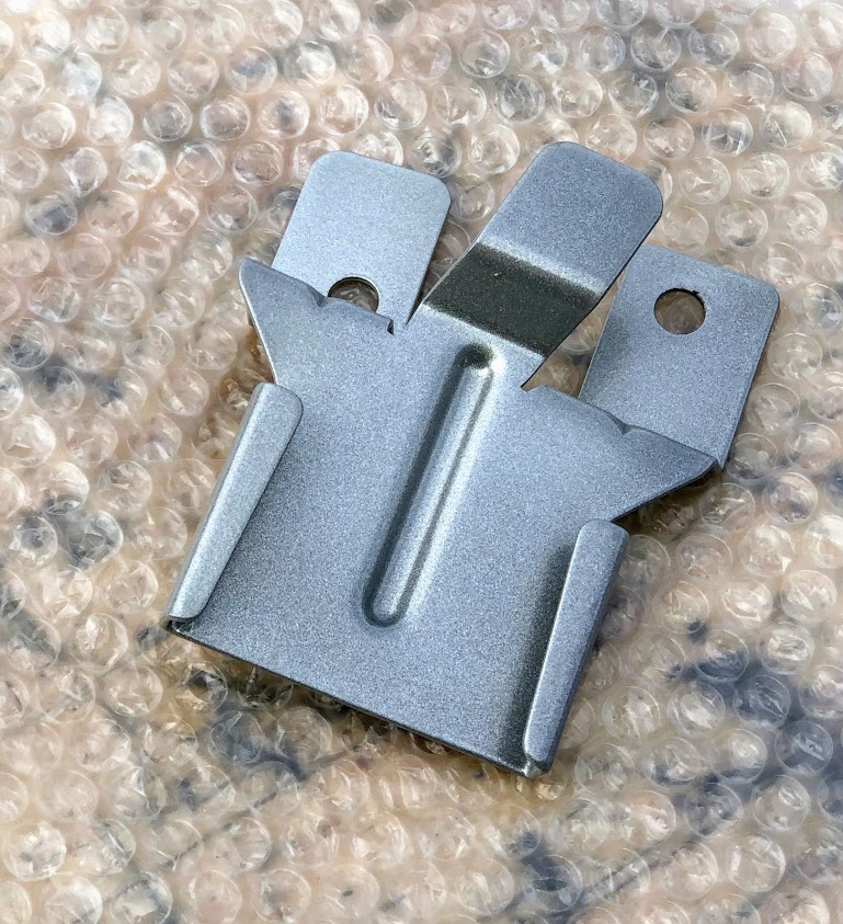 Rover 3500 V8, divers poedercoatwerk gereed !