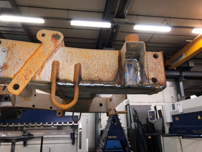 RRC chassis uitstukken....