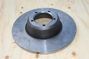 P6(B) remschijf voor / brake disc front